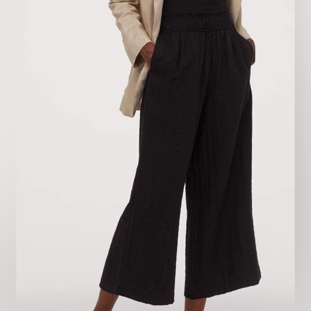 H&M Black Wide Leg Cropped Trousers Elastic Waist Size US 8
